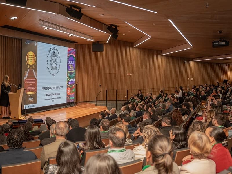 Universidad Nacional Distinction